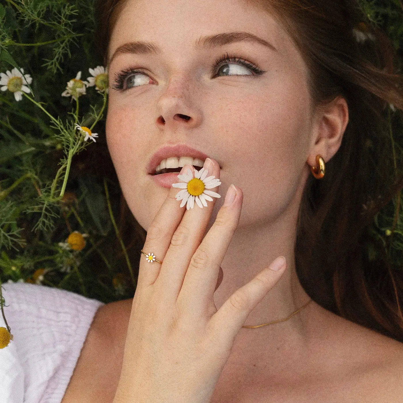 TIMI OF SWEDEN Doris Daisy ring guld justerbar