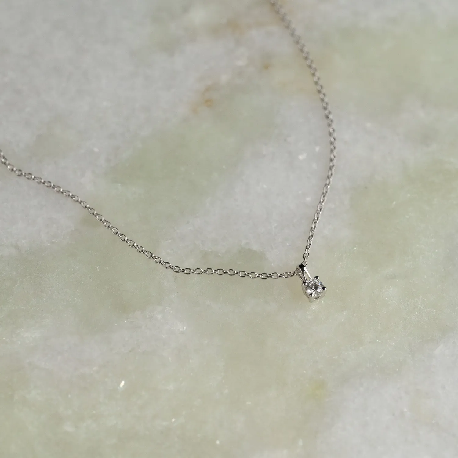 Sisi Copenhagen Diamond Prong Solitaire diamantvedhæng 0,1 ct