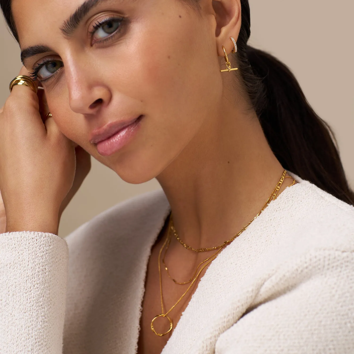 Orelia Dainty T-Bar Knot hoop øreringe forgyldt 2-i-1