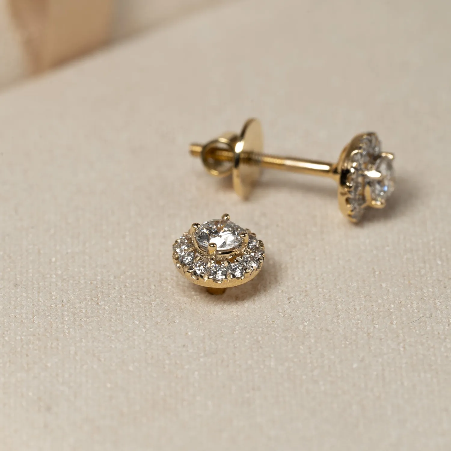 Sisi Copenhagen Halo diamantørestikker 14 kt guld