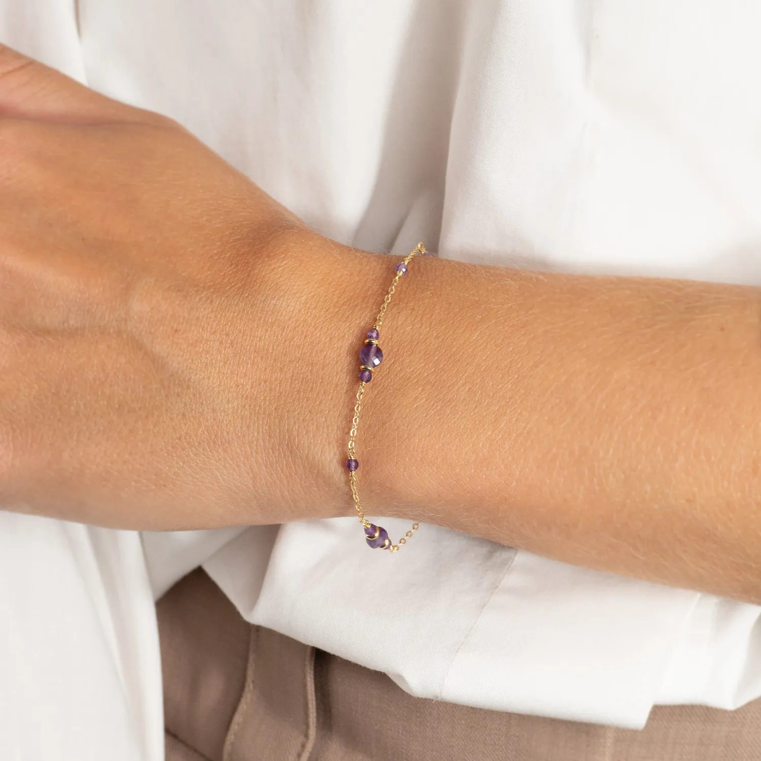 Sisi Copenhagen Cordelia forgyldt armbånd lilla ametyst 15,5+4 cm