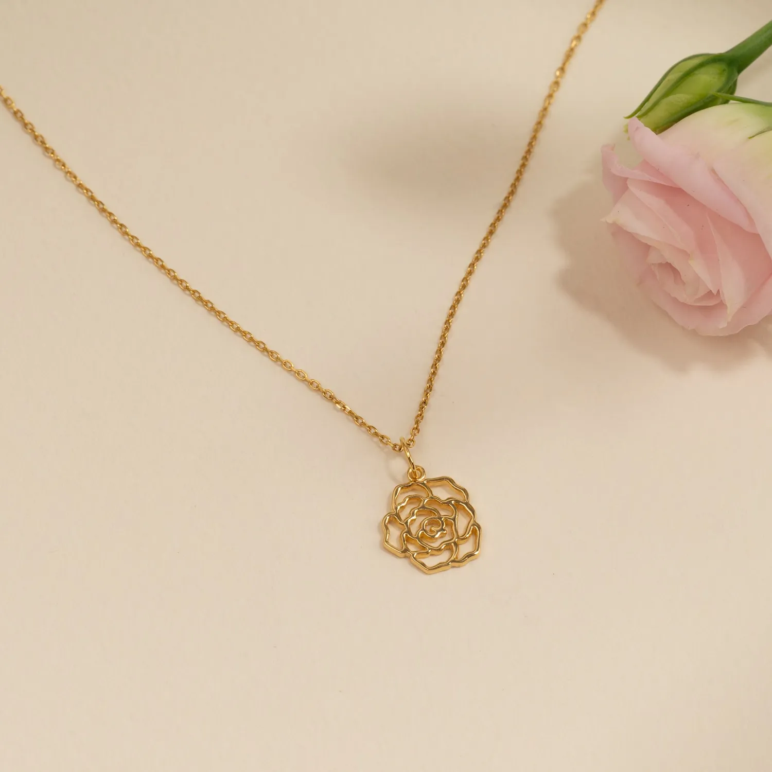 Sisi Copenhagen Rosa Golden vedhæng forgyldt rose 12 mm