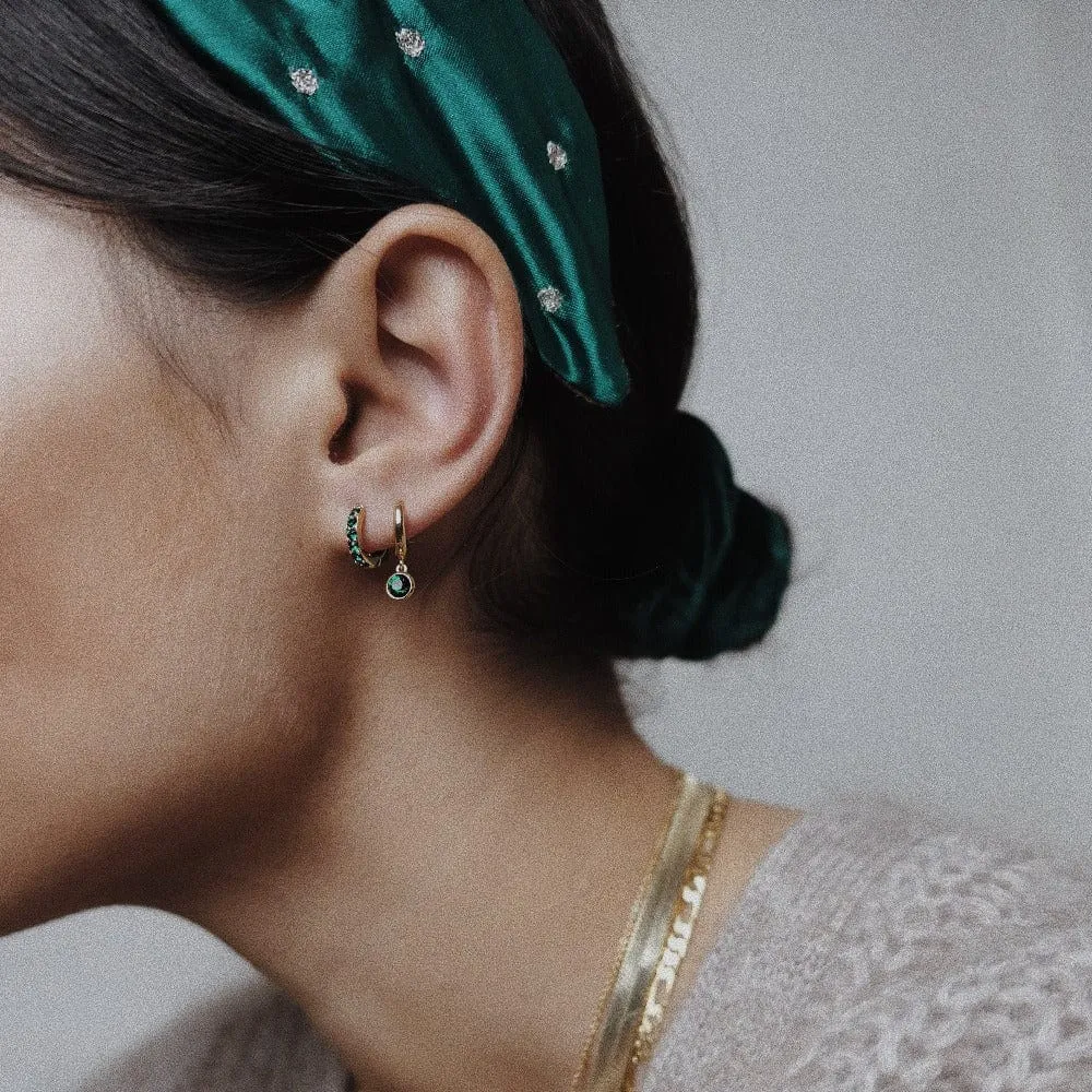 Orelia Emerald Swarovski huggie hoops guld grøn