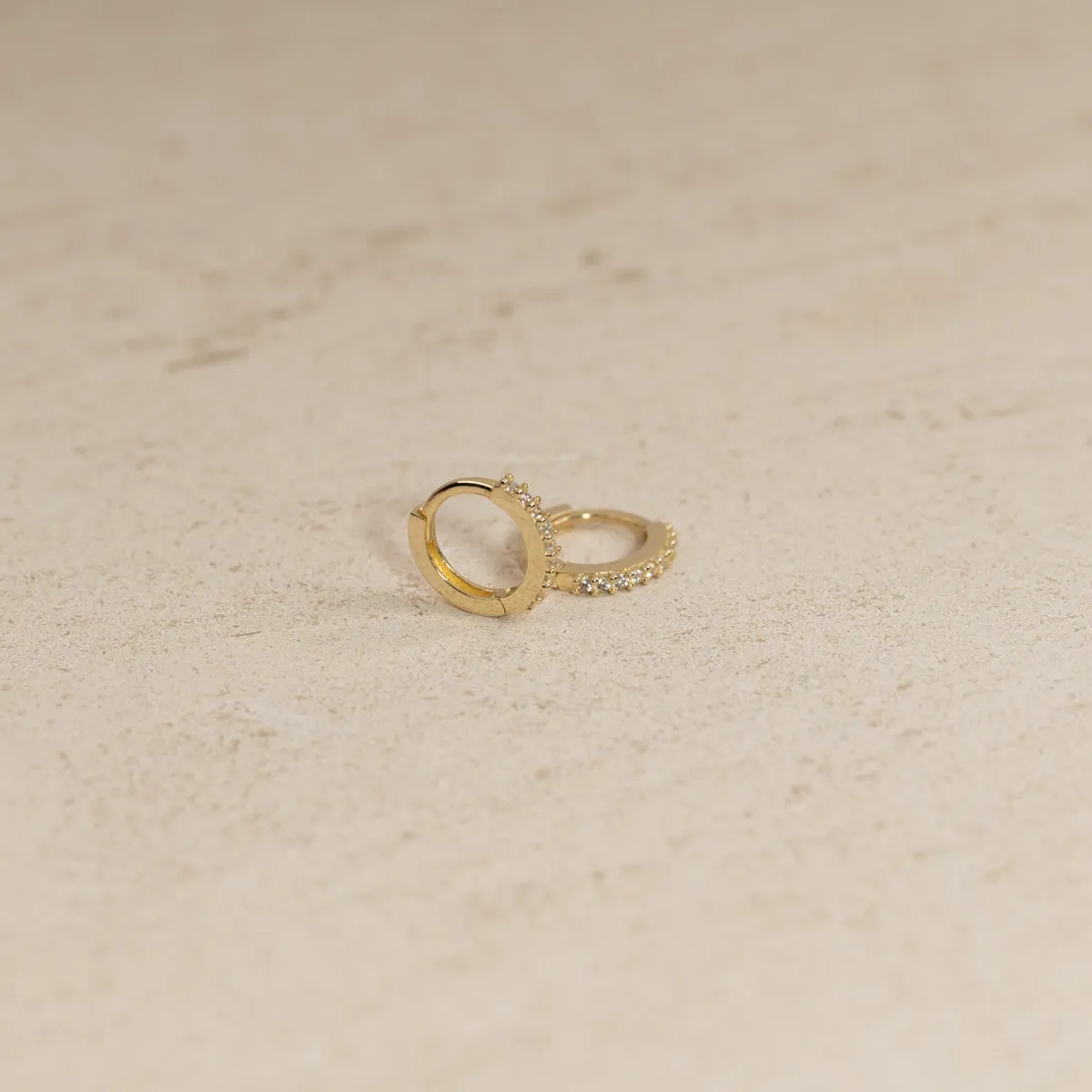 Sisi Copenhagen Alissa Crystal 10mm creoler 9 kt zirkonia