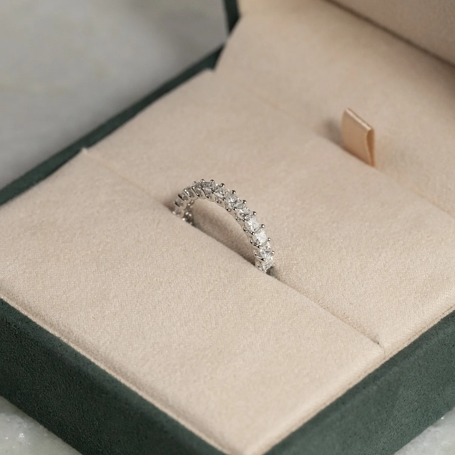Sisi Copenhagen Princess Half-Alliance ring 1,0 ct hvidguld