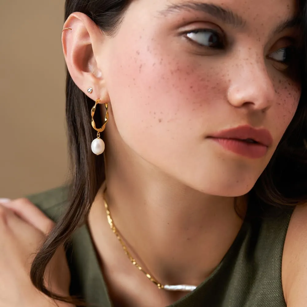 Orelia Ribbon & Pearl hoop øreringe guld