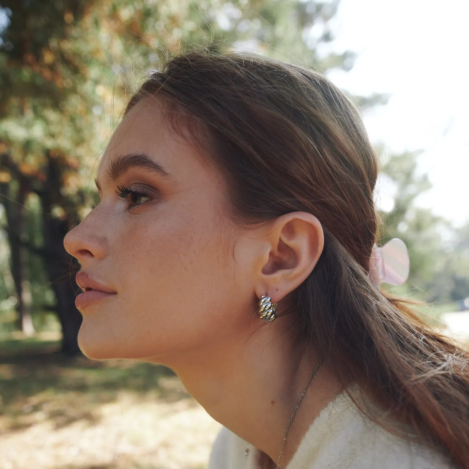 TIMI OF SWEDEN Naia Croissant hoops 18 mm vandtætte