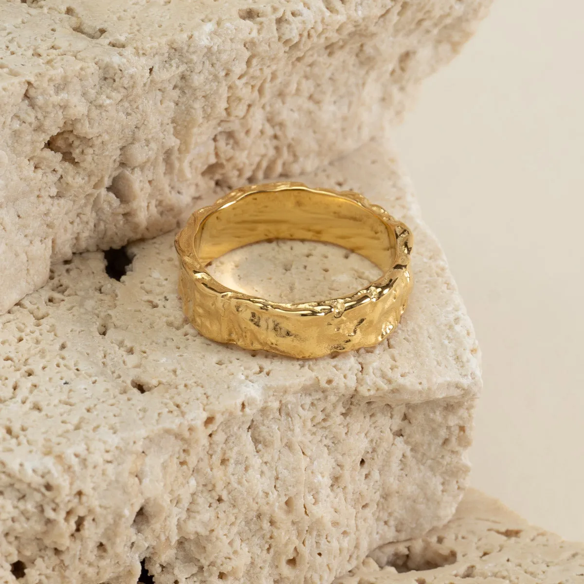 Sisi Copenhagen Elma Medium ring forgyldt rå 5 mm