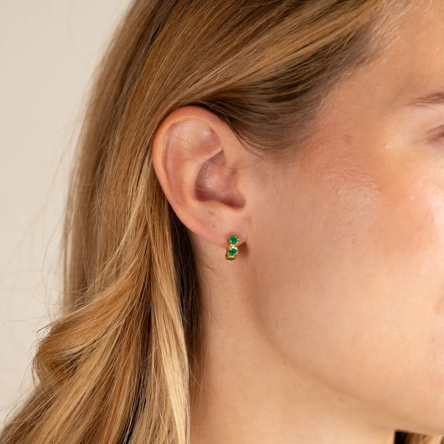 Sisi Copenhagen Selene Green Agate huggies forgyldt grøn