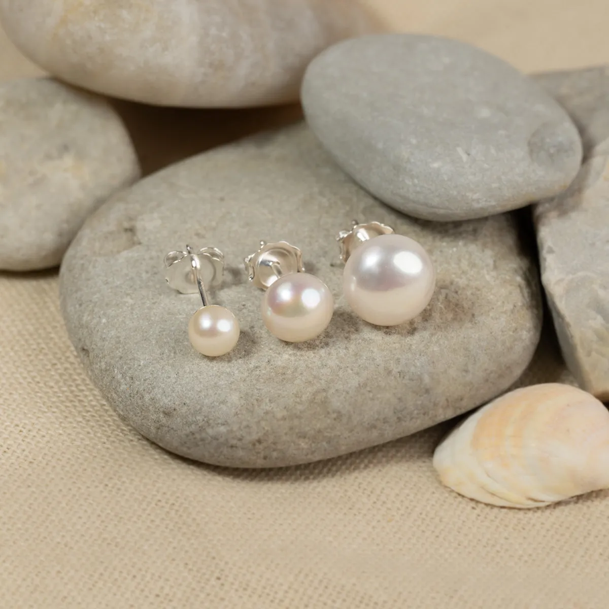 Sisi Copenhagen Simple White Pearl øreringe 7 mm sølv