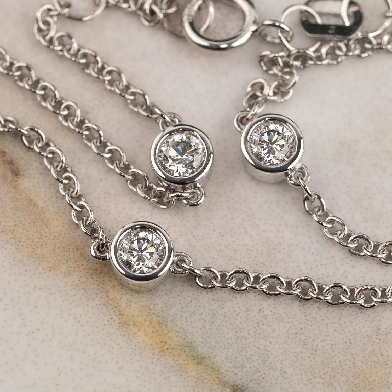 Sisi Copenhagen Three Stone 0,3 ct armbånd hvidguld lab-diamant