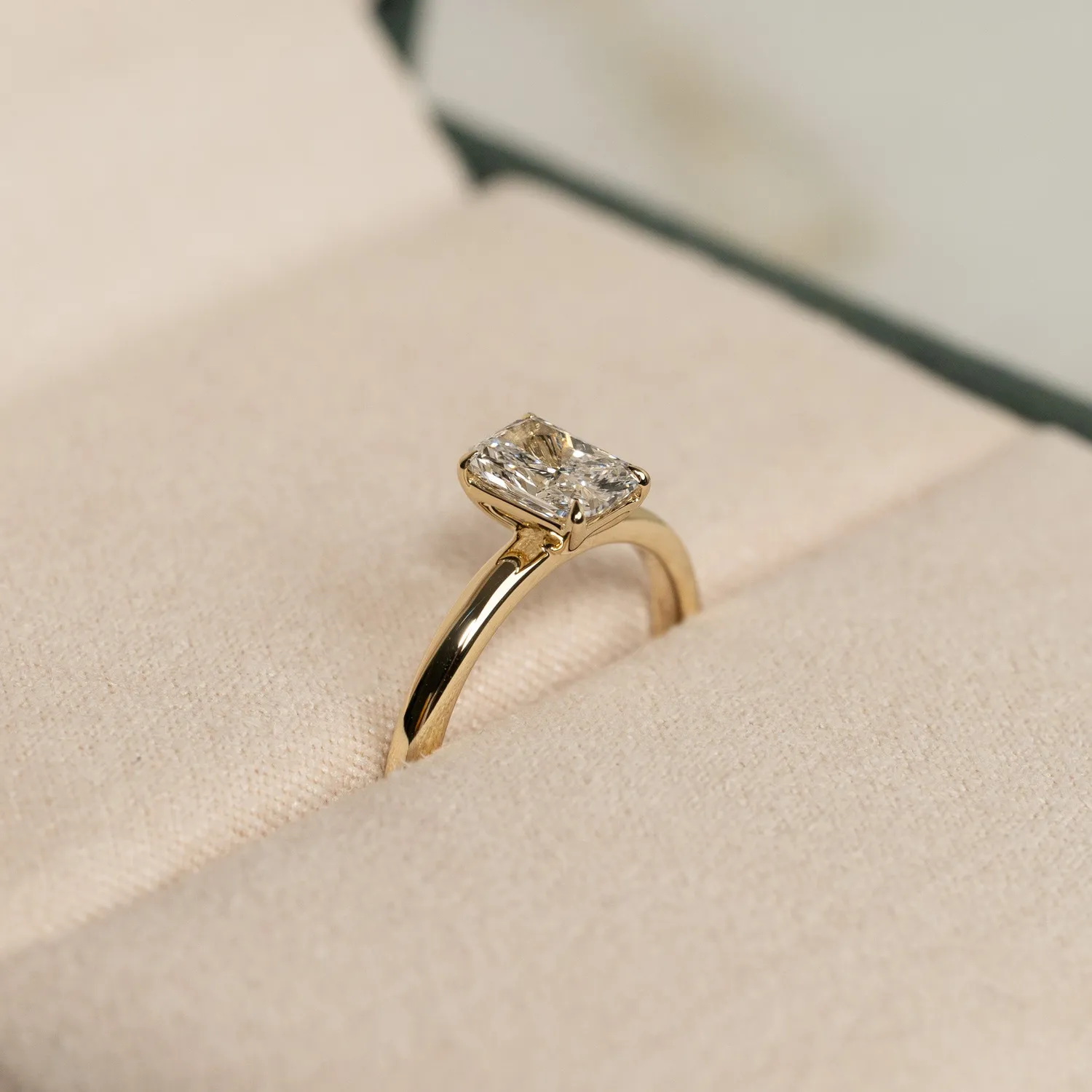 Sisi Copenhagen Diamond Solitaire Radiant diamantring 0,75ct guld lab
