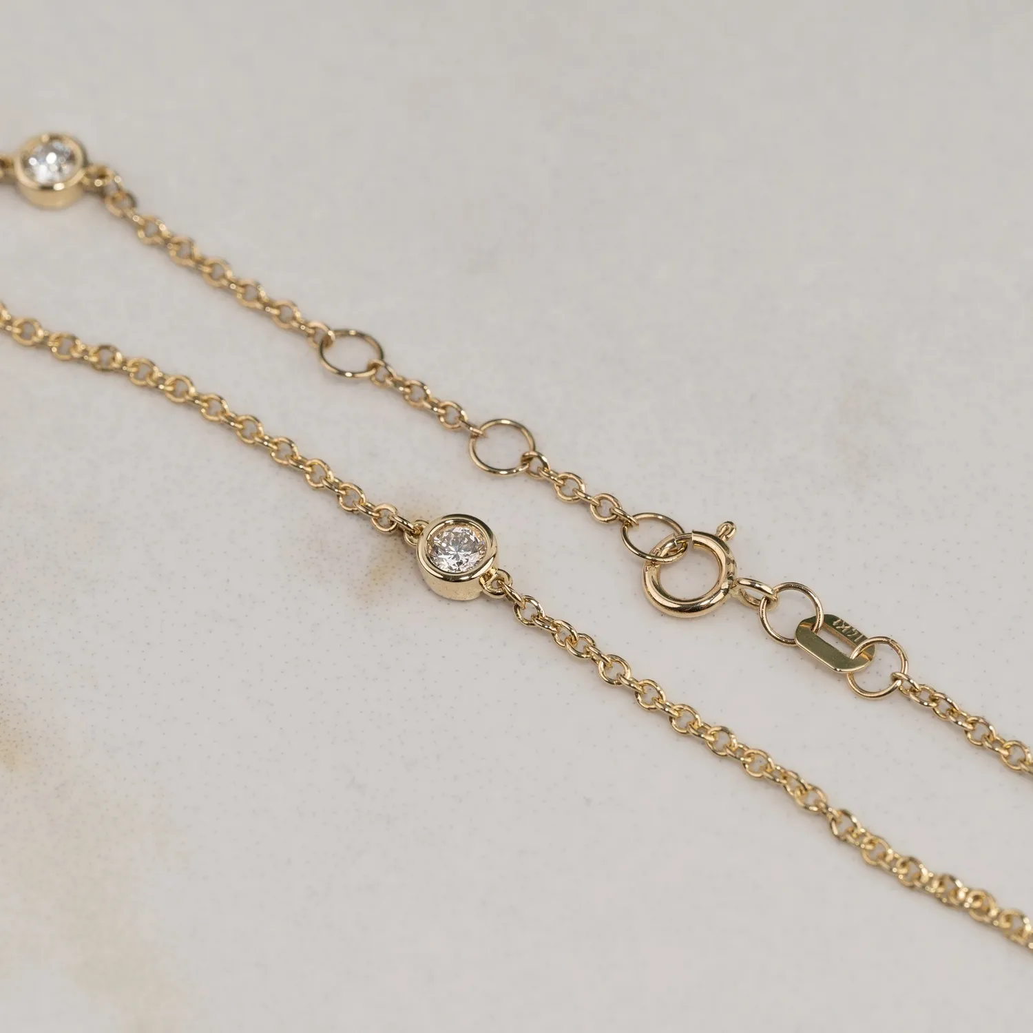 Sisi Copenhagen Three Stone armbånd 0,3 ct 14 kt guld