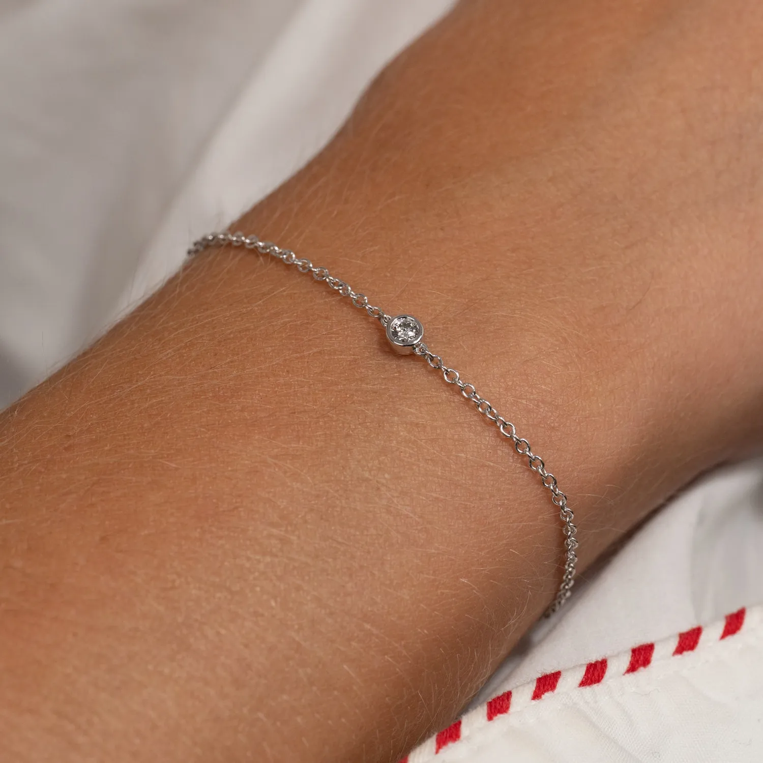 Sisi Copenhagen Solitaire bezel armbånd hvidguld 0,08 ct
