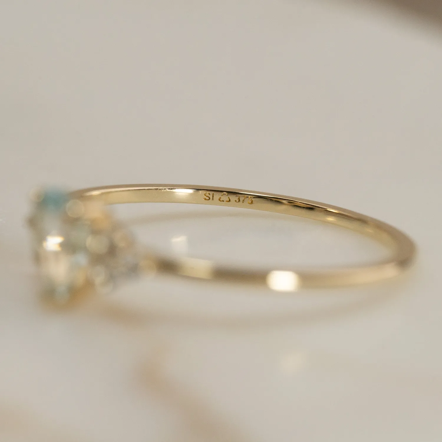 Sisi Copenhagen Cassandra ring guld blå topas str. 52