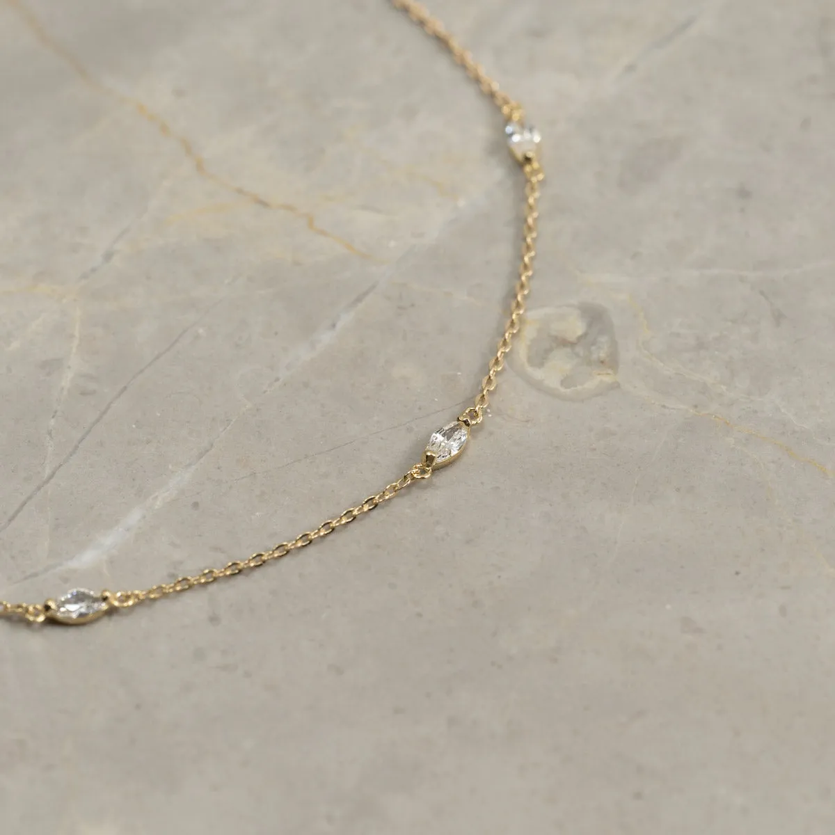 Sisi Copenhagen Madeline Crystal armbånd guld 9 kt zirkonia