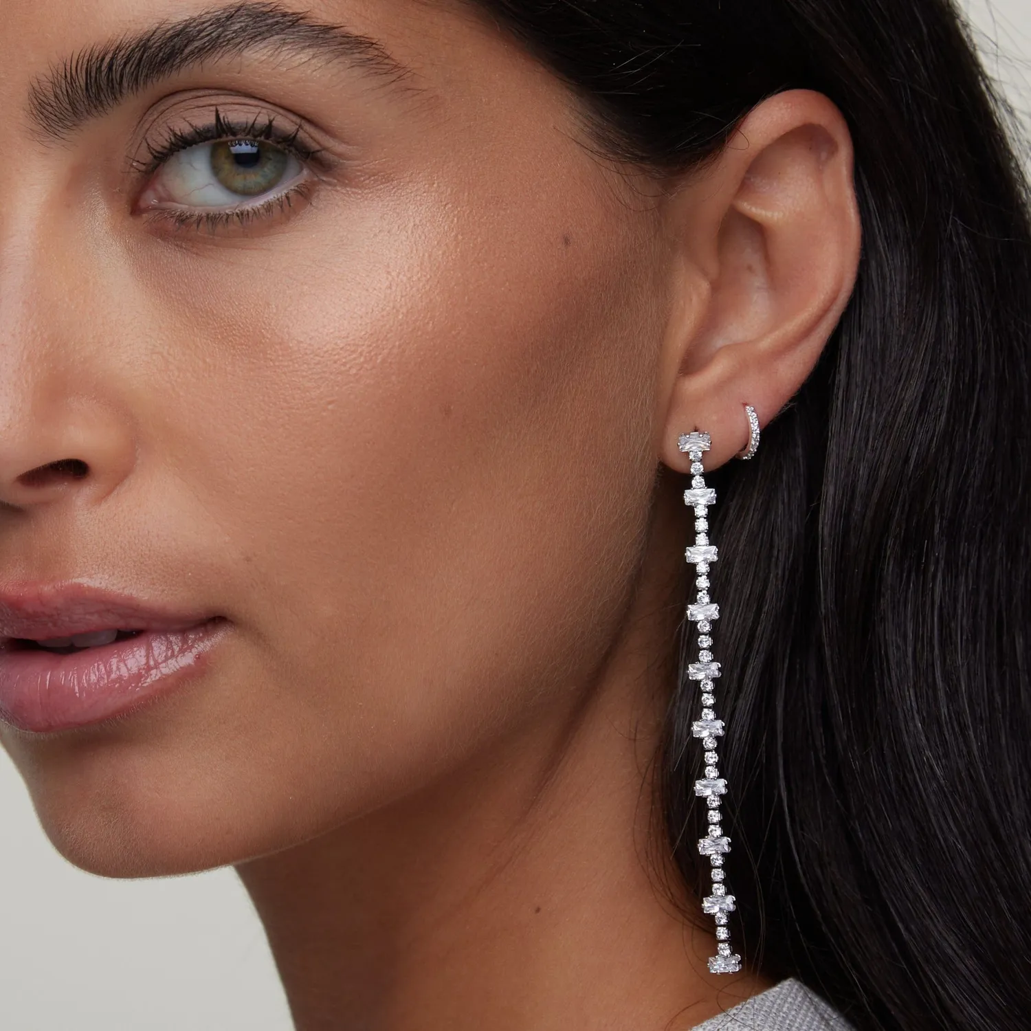 Orelia Pavé Mini Micro Hoop øreringe sølv små