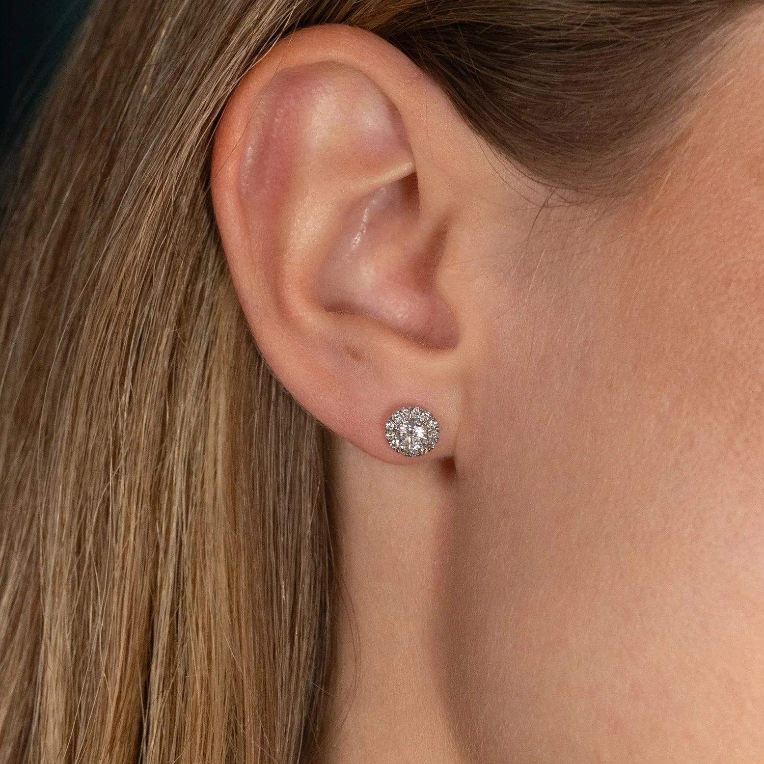 Sisi Copenhagen Halo Lab-Diamond ørestikker hvidguld 0,65 ct