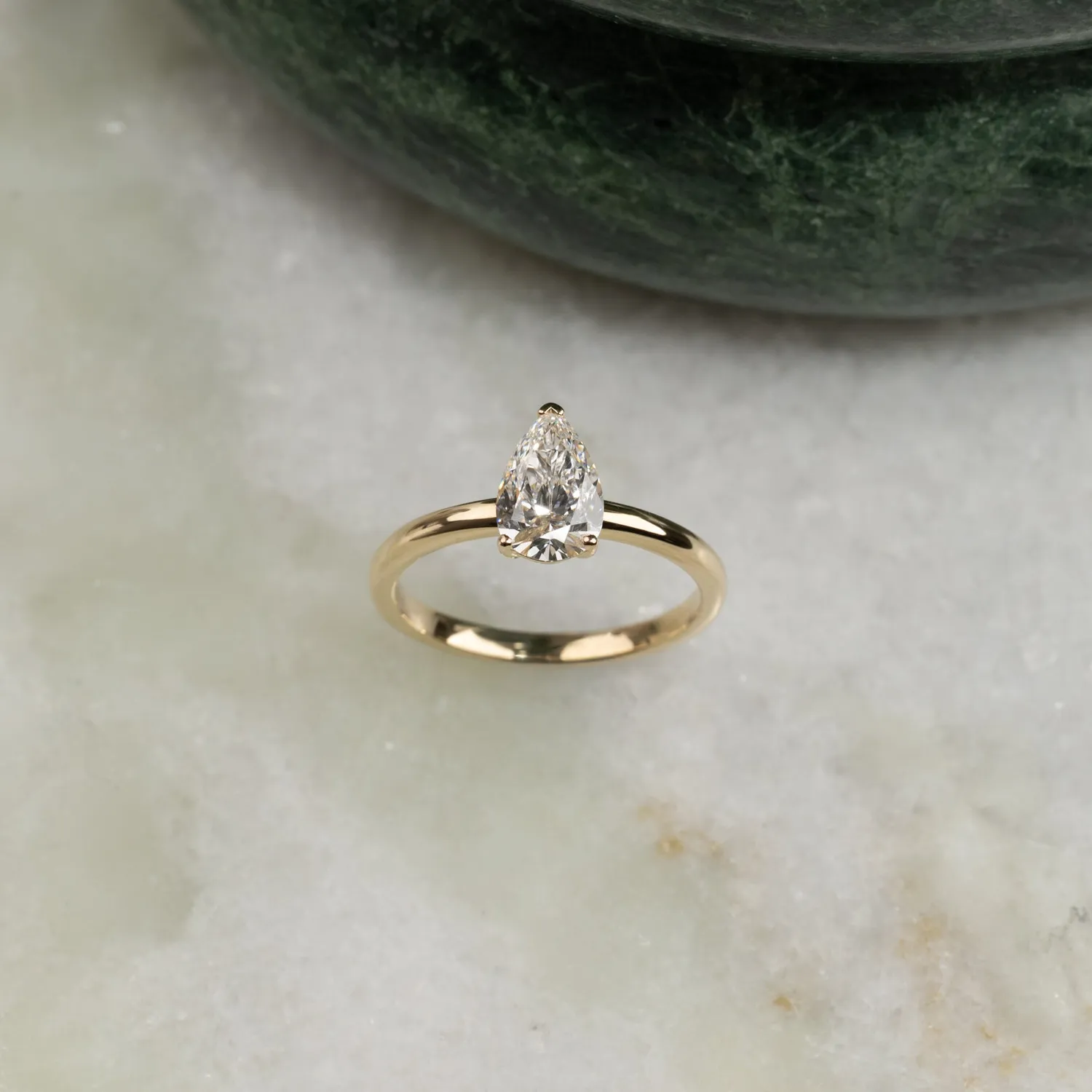 Sisi Copenhagen Solitaire pear-diamantring 14 kt guld