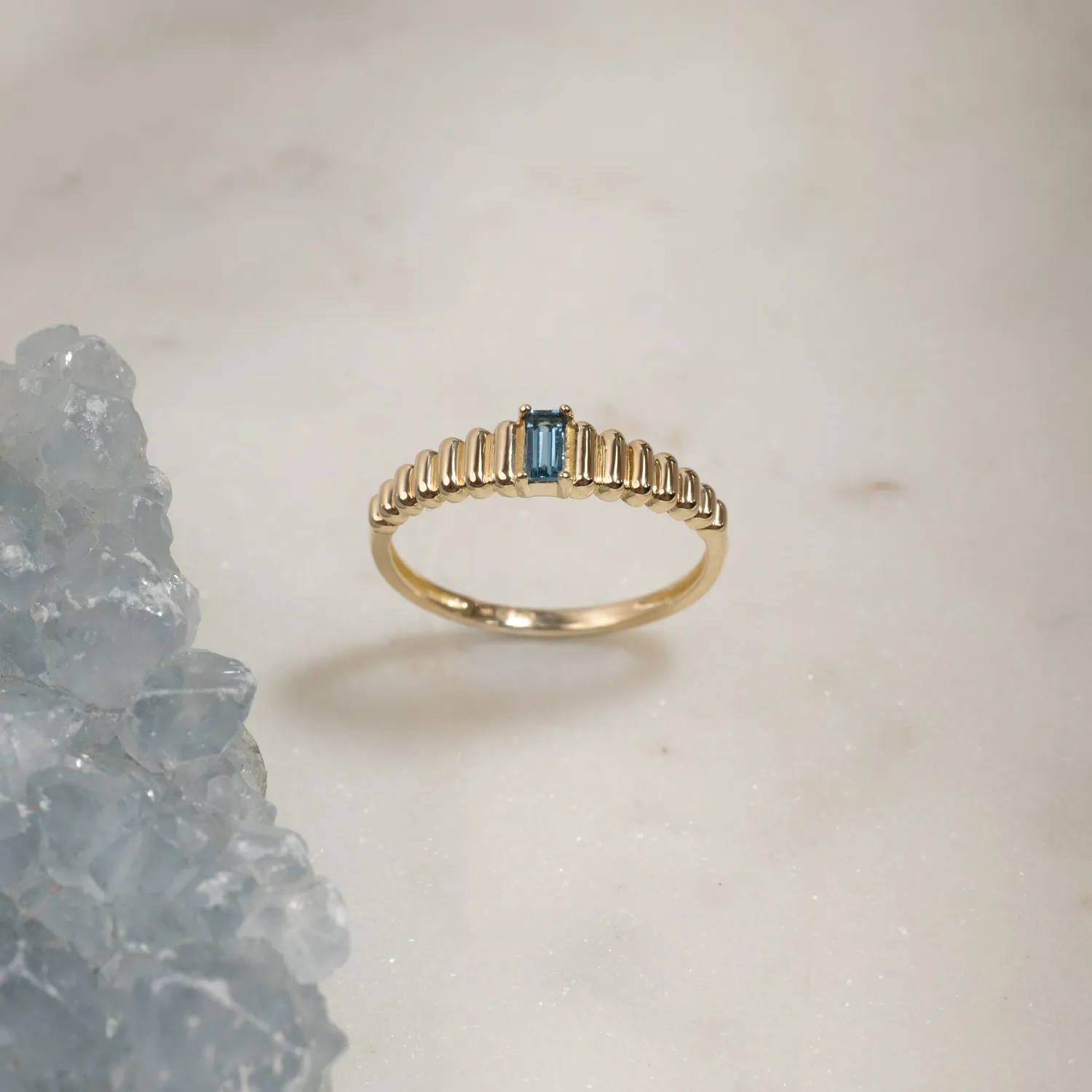 Sisi Copenhagen Line London Blue Topaz ring massivt guld