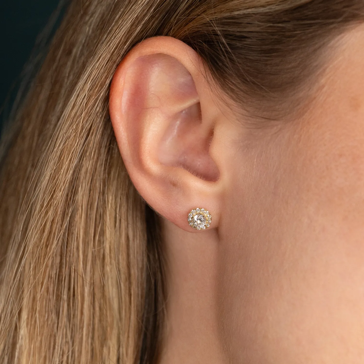 Sisi Copenhagen Halo diamantørestikker 14 kt guld 0,65 ct