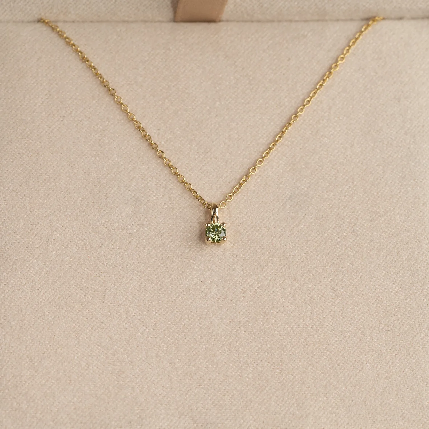 Sisi Copenhagen Prong Solitaire Ocean Green diamantvedhæng 0,1 ct