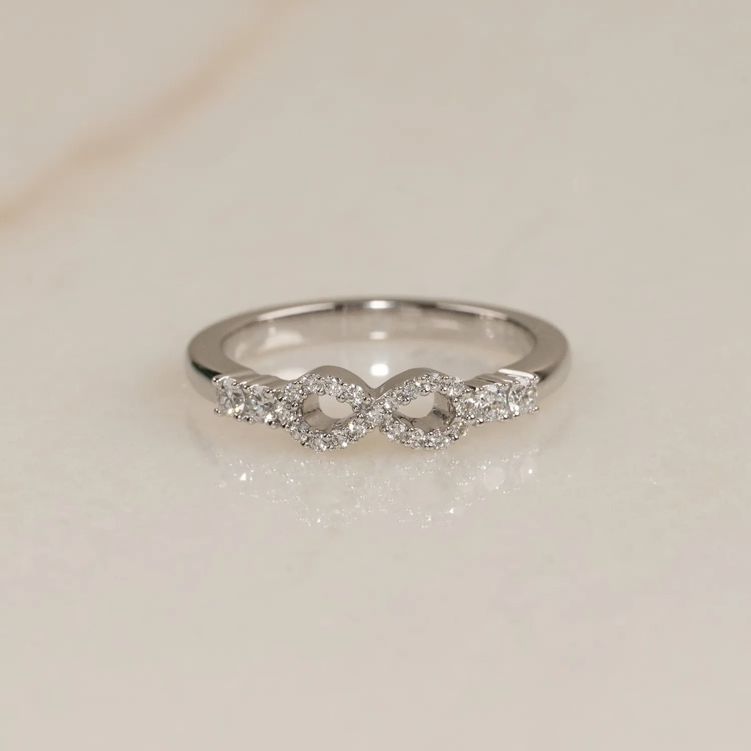 Sisi Copenhagen Infinity Diamond ring hvidguld 0,39 ct