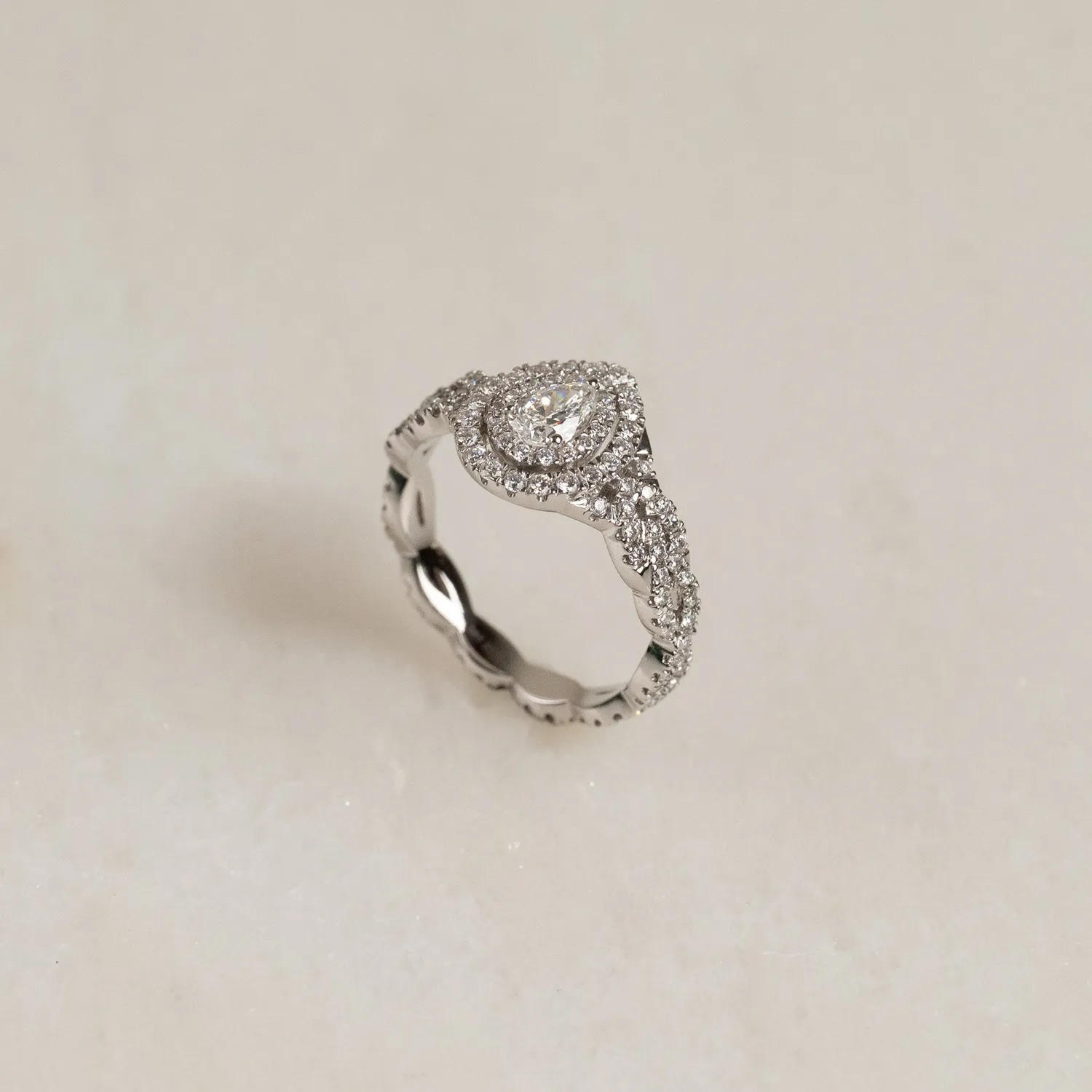Sisi Copenhagen Wide Curve alliancering 0,36 ct hvidguld