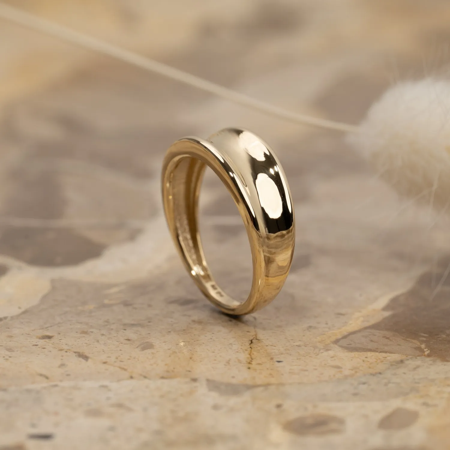Sisi Copenhagen Filippa ring 7mm massiv 9kt guld