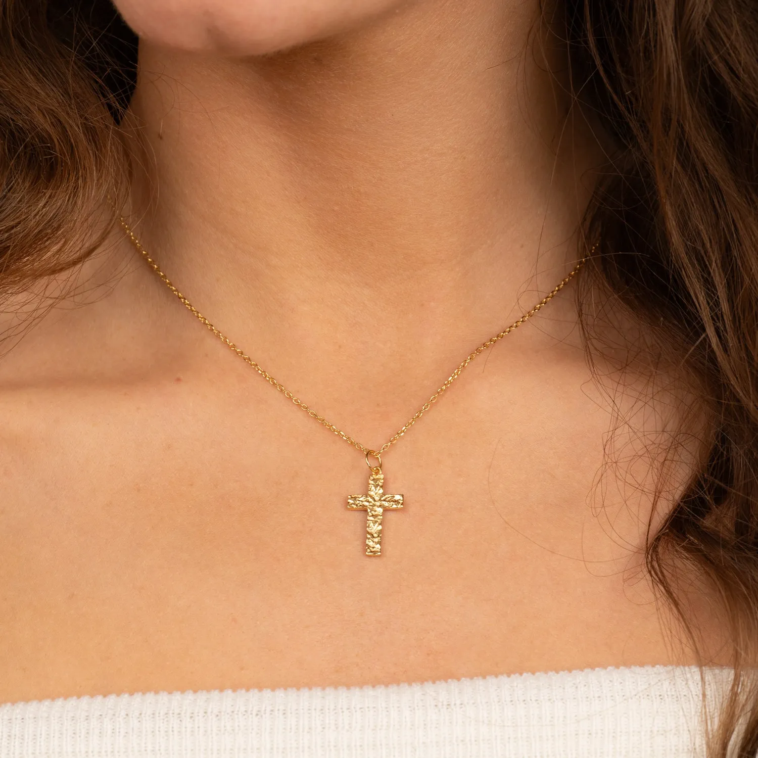 Sisi Copenhagen Elma Cross korsvedhæng forgyldt 20 mm gave