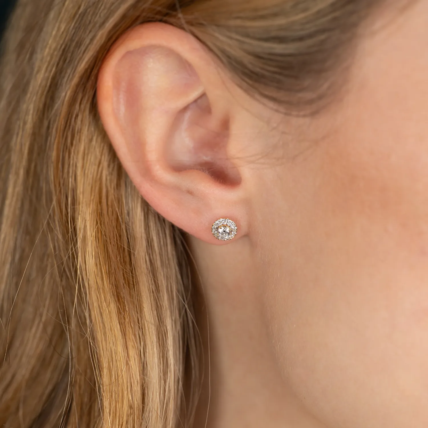 Sisi Copenhagen Halo lab-diamond ørestikker 0,33 ct 14 kt guld