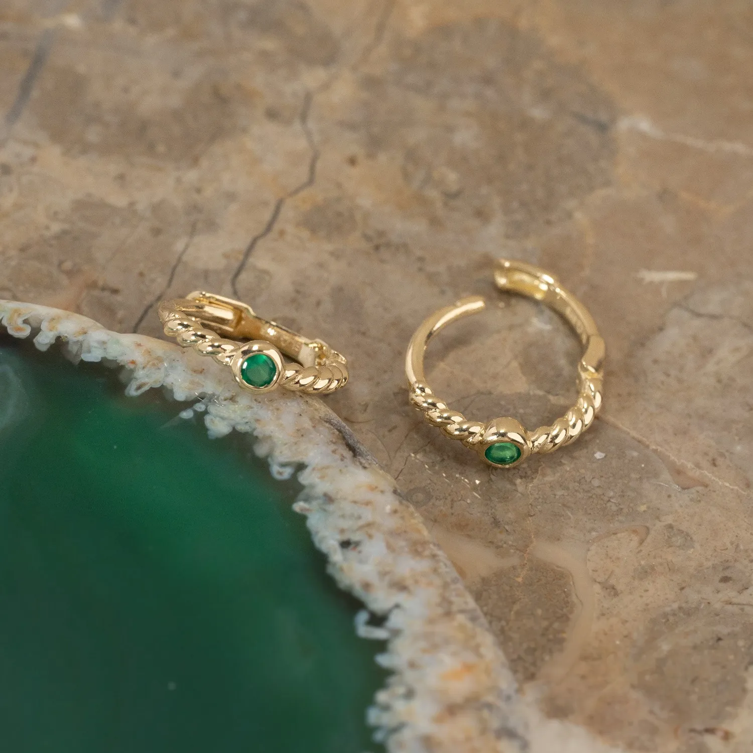 Sisi Copenhagen Sigrid Green Agate creoler 9 kt guld grøn