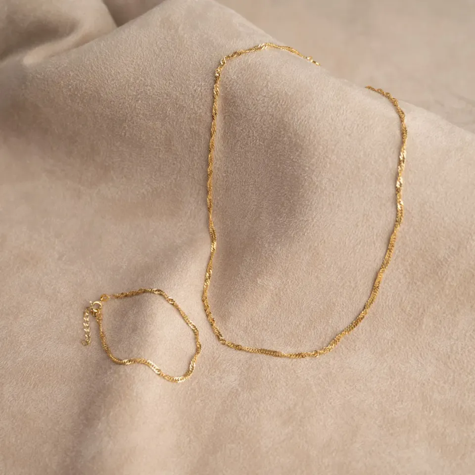 Sisi Copenhagen Leonora smykkesæt forgyldt halskæde+armbånd