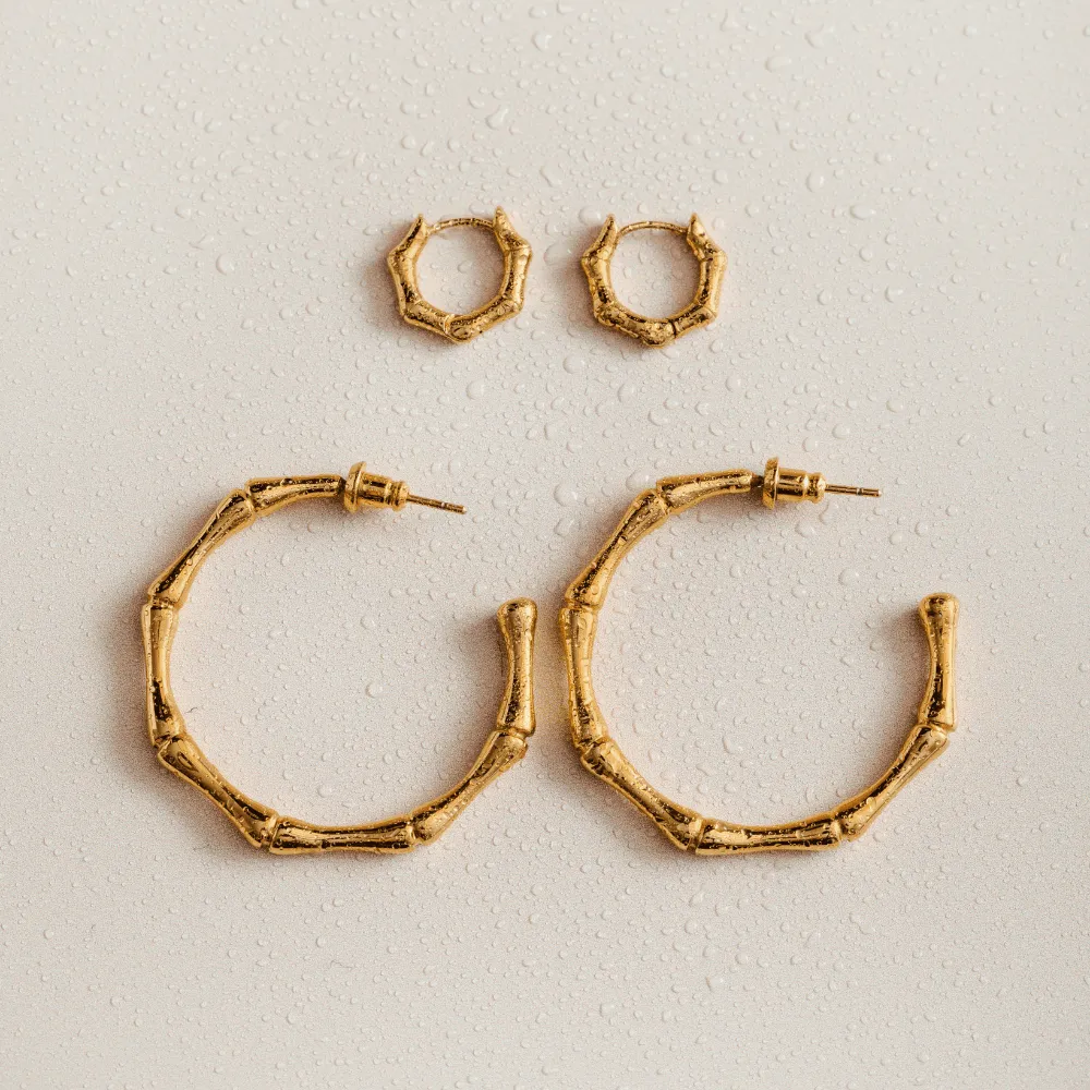 Orelia LUXE Polished Bamboo huggie hoops forgyldt