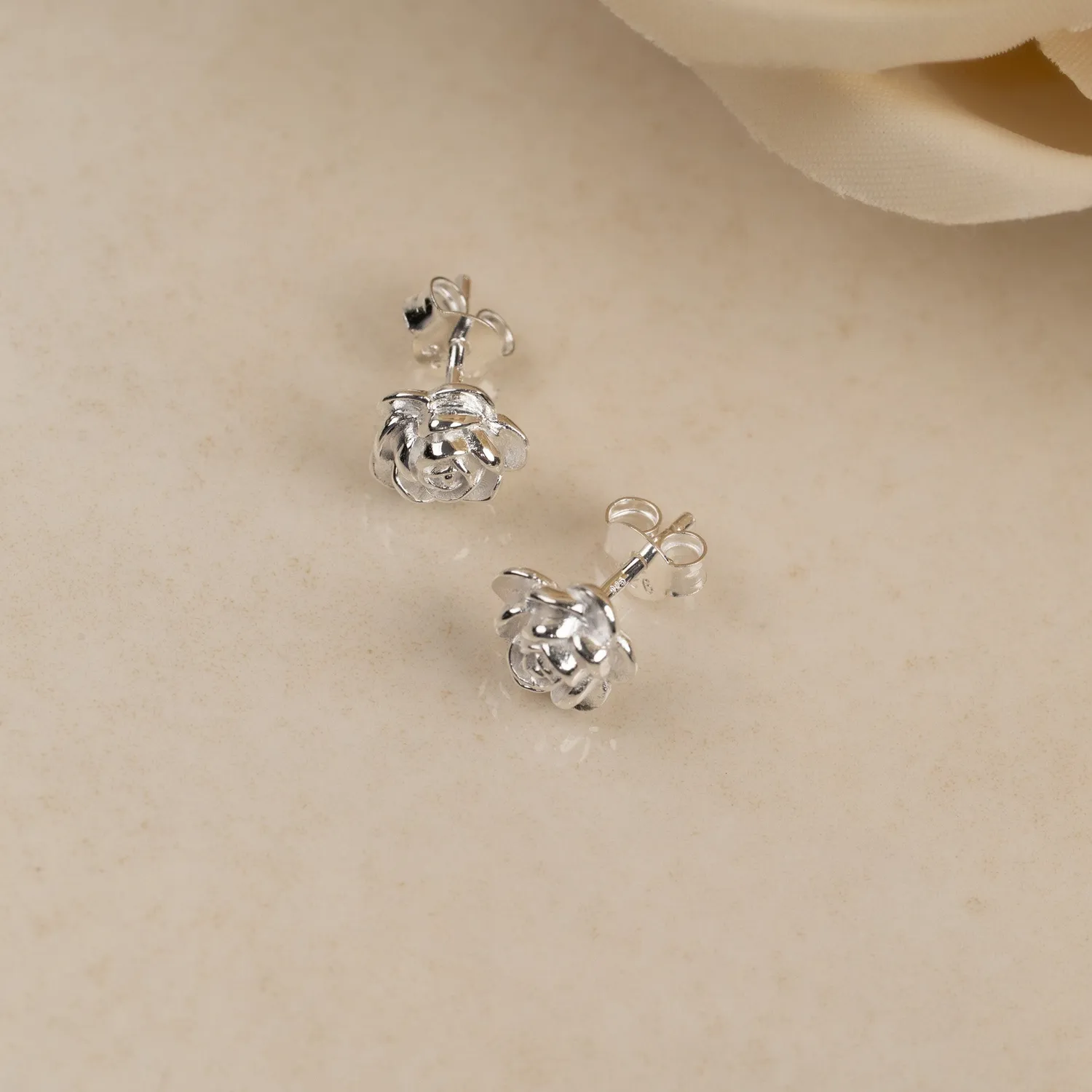 Sisi Copenhagen Rosie Small Stud sølv øreringe 8 mm