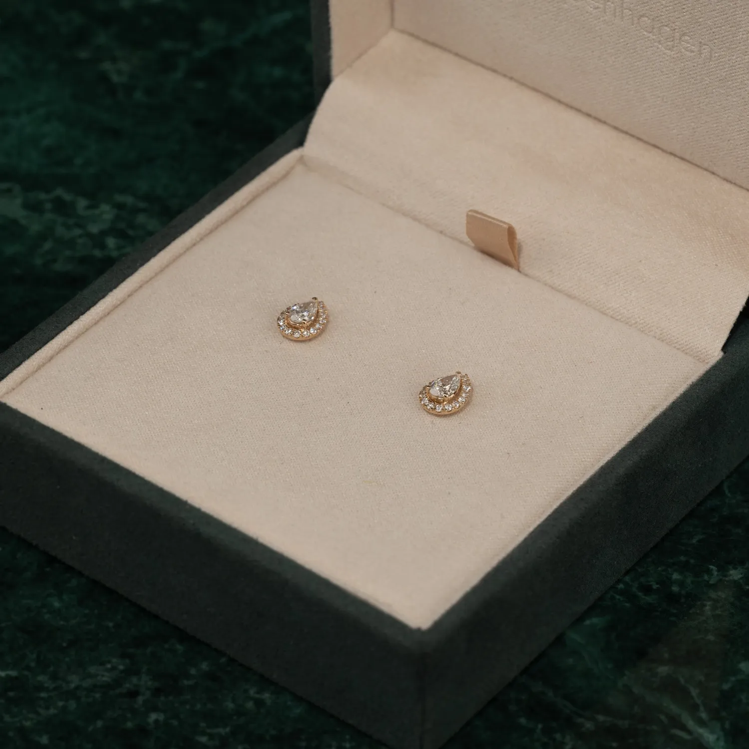 Sisi Copenhagen Halo Pear-Cut ørestikker 14 karat guld 0,7 ct lab-diamant