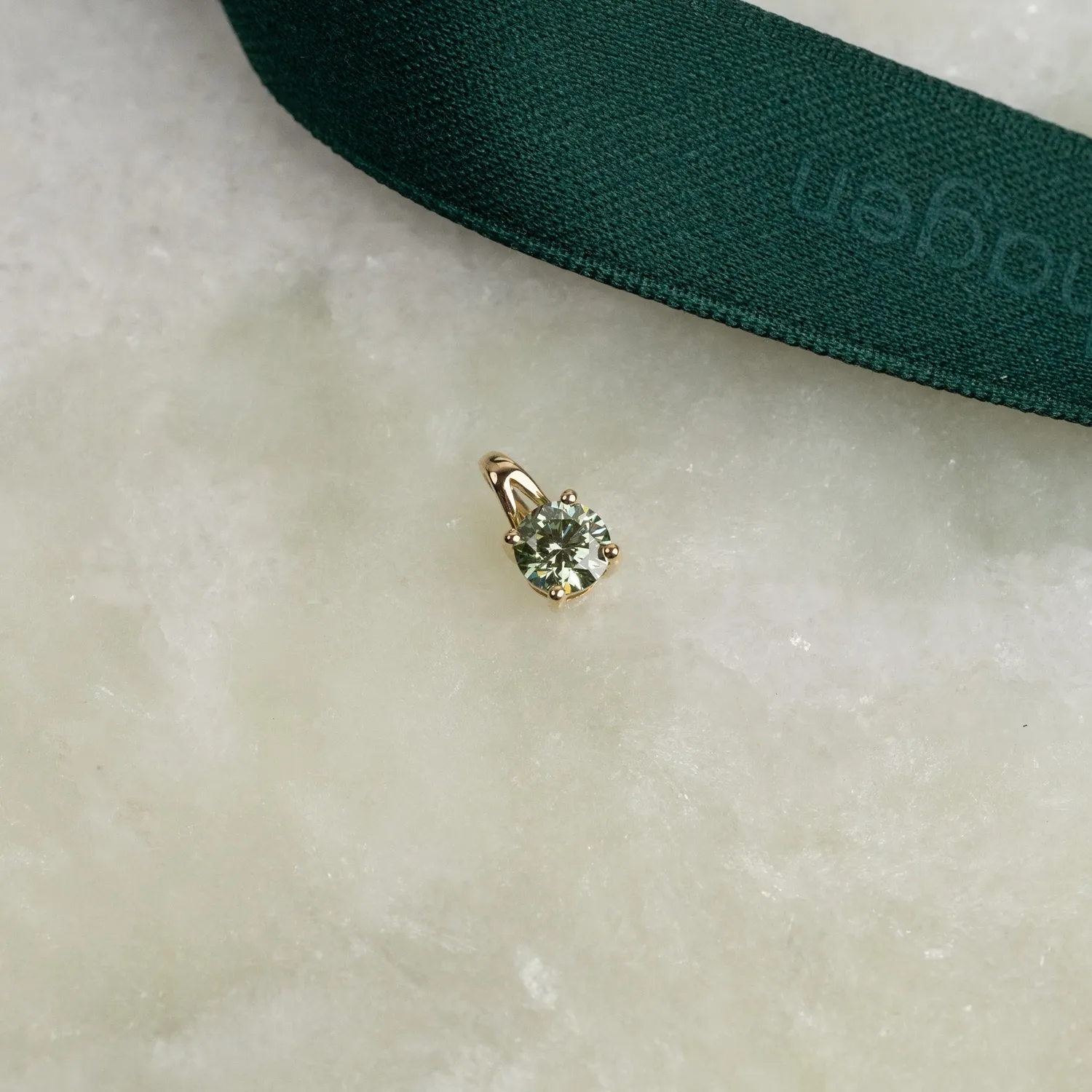 Sisi Copenhagen Prong Solitaire vedhæng ocean green 0,1ct 14kt