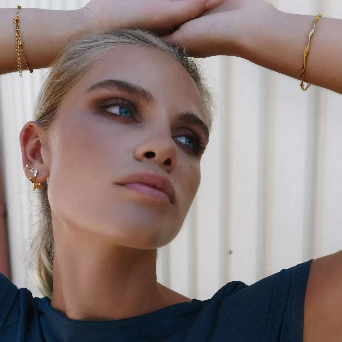TIMI OF SWEDEN Winona hoop øreringe stjerne guld