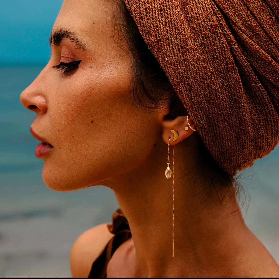 Sunshine & She Gylden Ear Cuff enkelt forgyldt