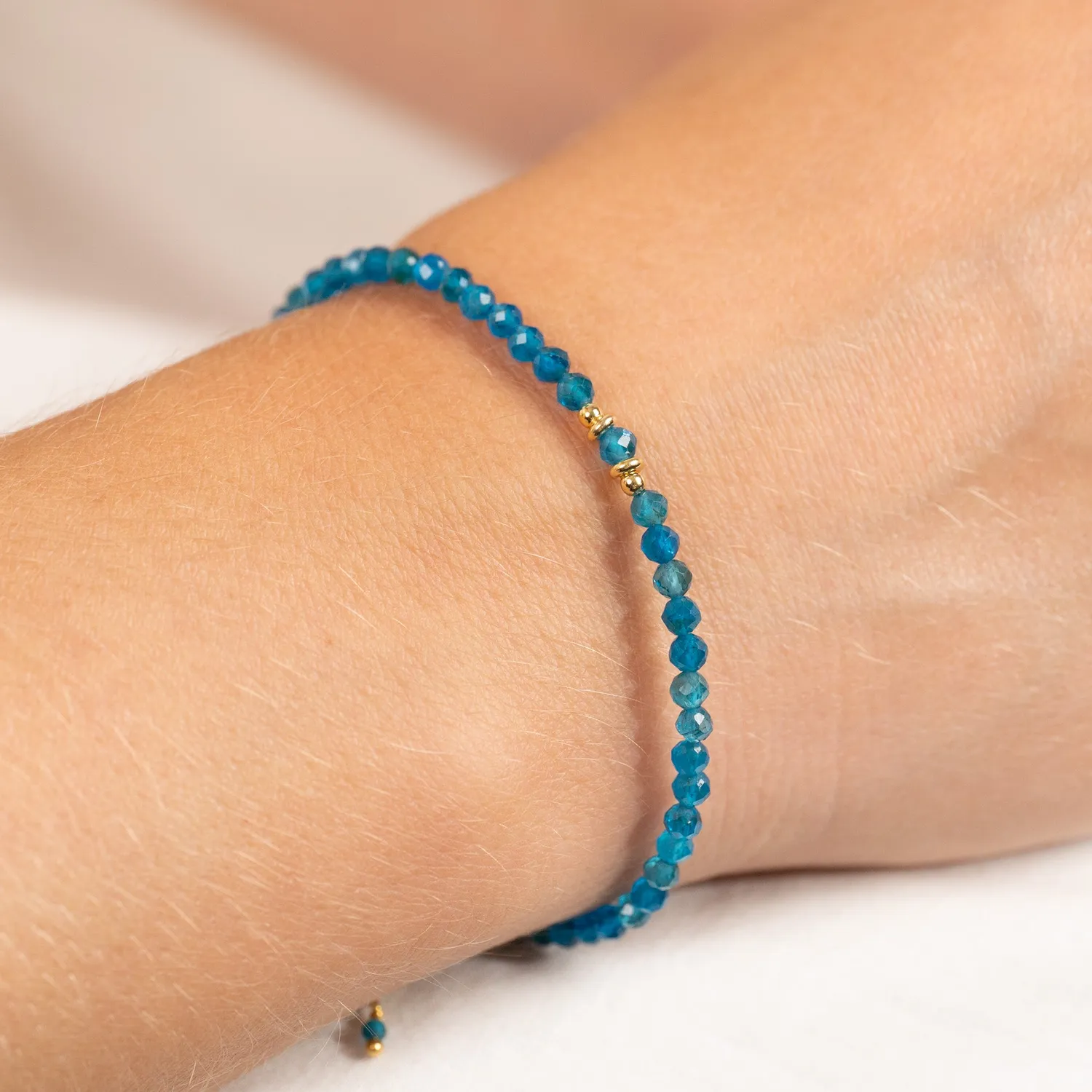 Sisi Copenhagen Alina Blue Apatite armbånd forgyldt blå