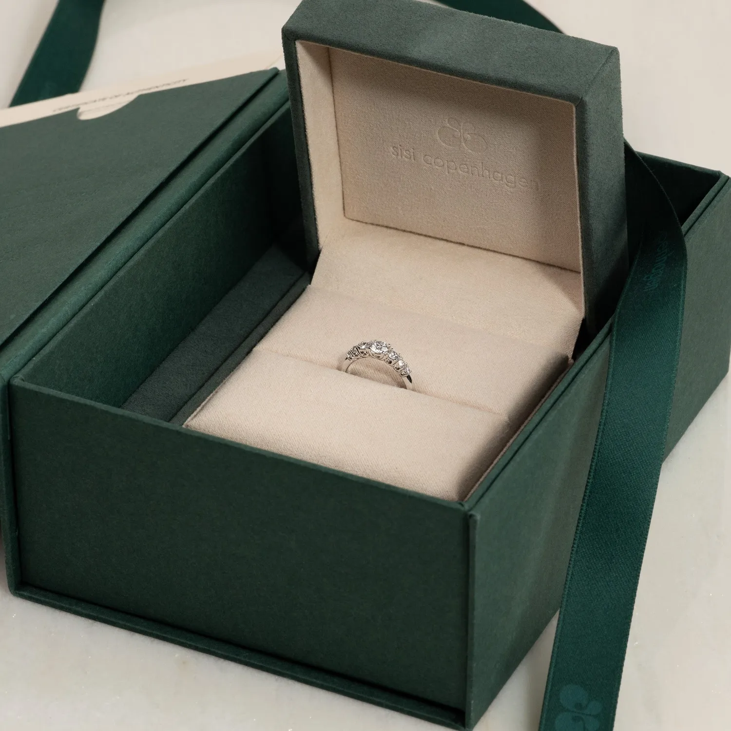 Sisi Copenhagen Seven-Stone Trellis ring hvidguld 0,7 ct