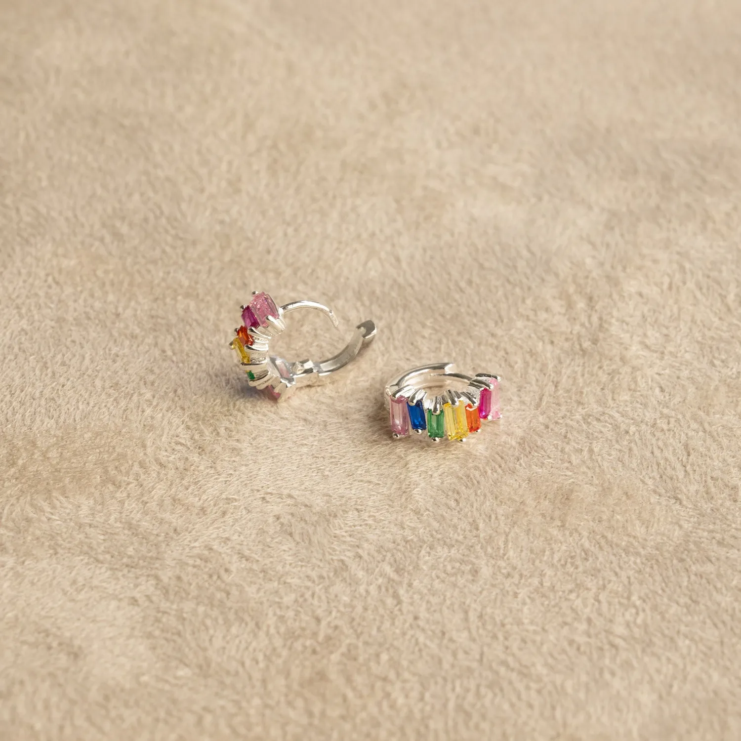 Sisi Copenhagen Vanessa Rainbow creoler sølv zirkon 10,5mm