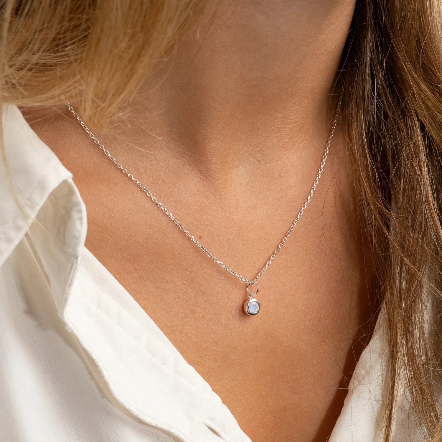 Sisi Copenhagen Selene Moonstone vedhæng 5 mm sølv
