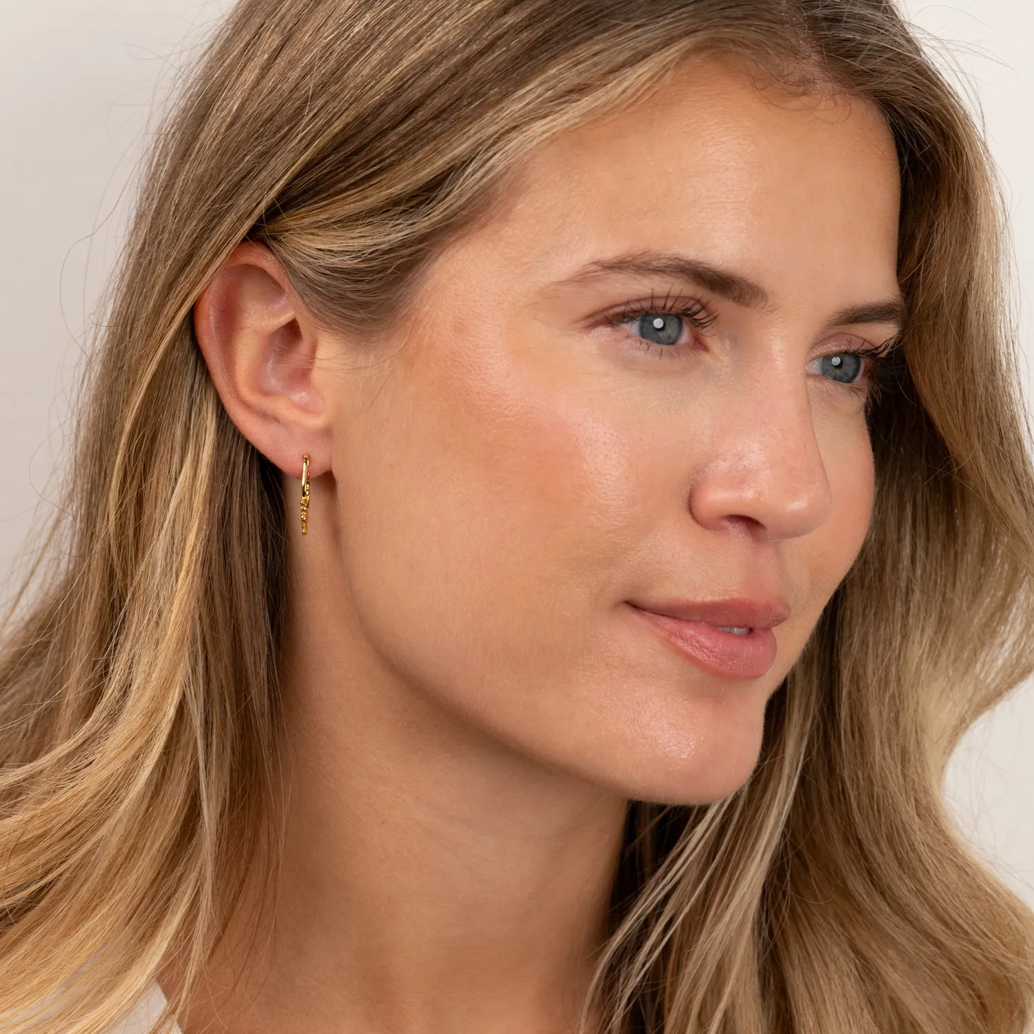 Sisi Copenhagen Solea Medium creoler forgyldt 20 mm