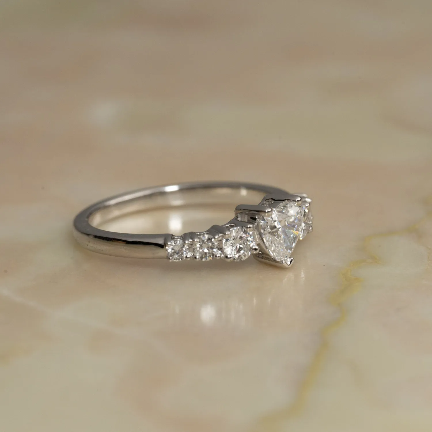 Sisi Copenhagen Seven-Stone Heart diamantring 0,75ct hvid 14kt