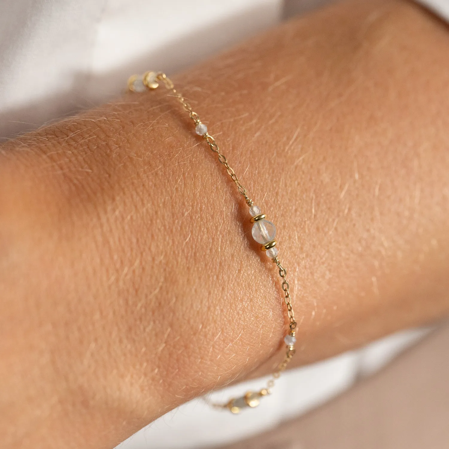 Sisi Copenhagen Cordelia Blue Aquamarine armbånd forgyldt