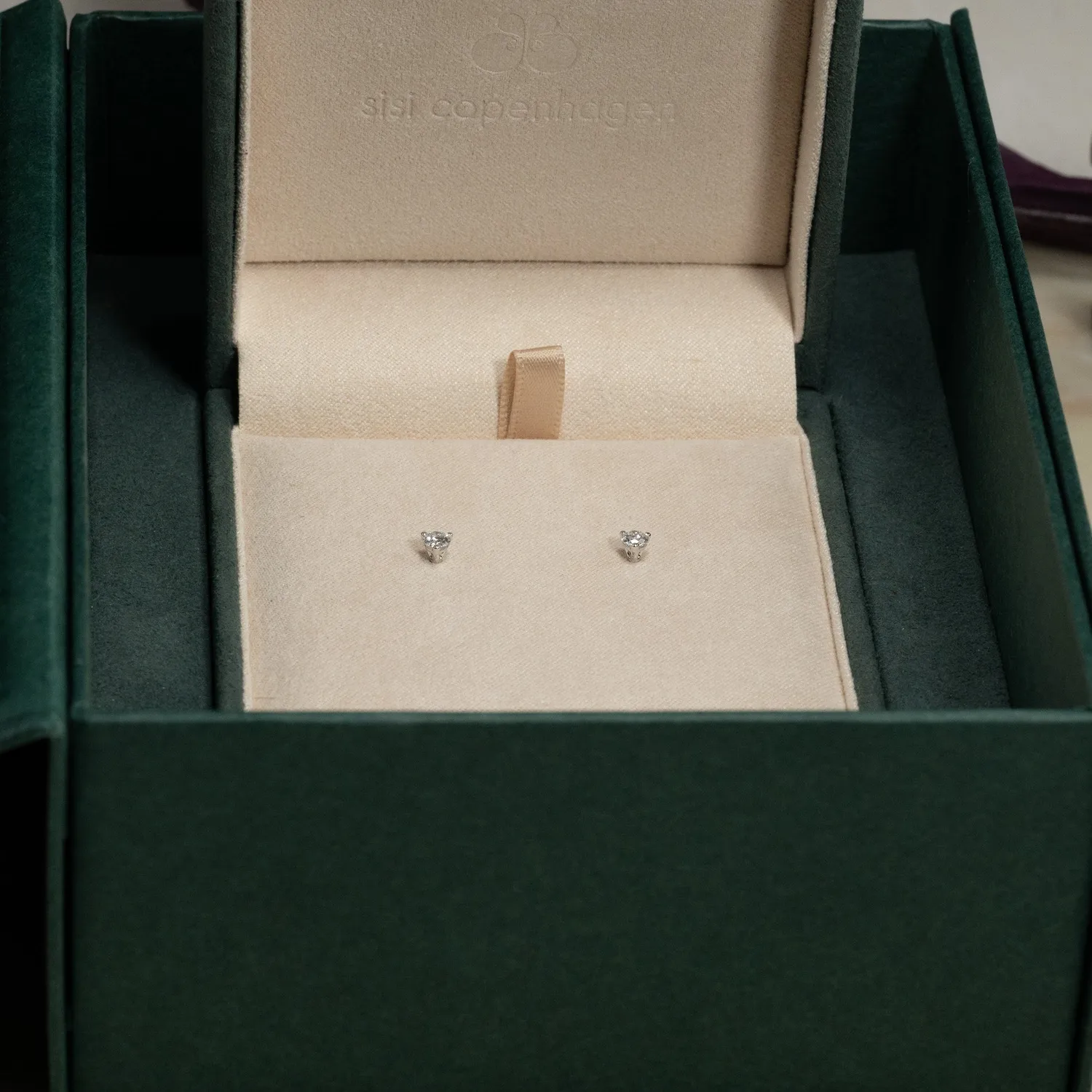 Sisi Copenhagen Simple Lab-Diamond ørestikker hvidguld 0,33 ct