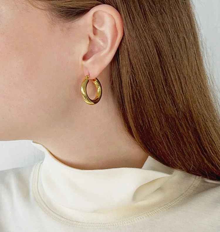 Wos Alice hoops øreringe guld tykke 2,4 cm