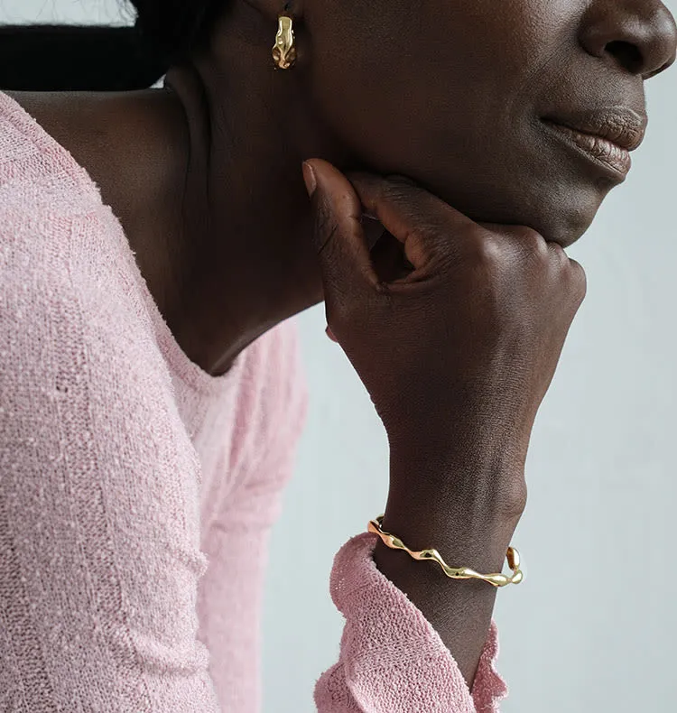 Wos Zenaida armbånd guld bølge