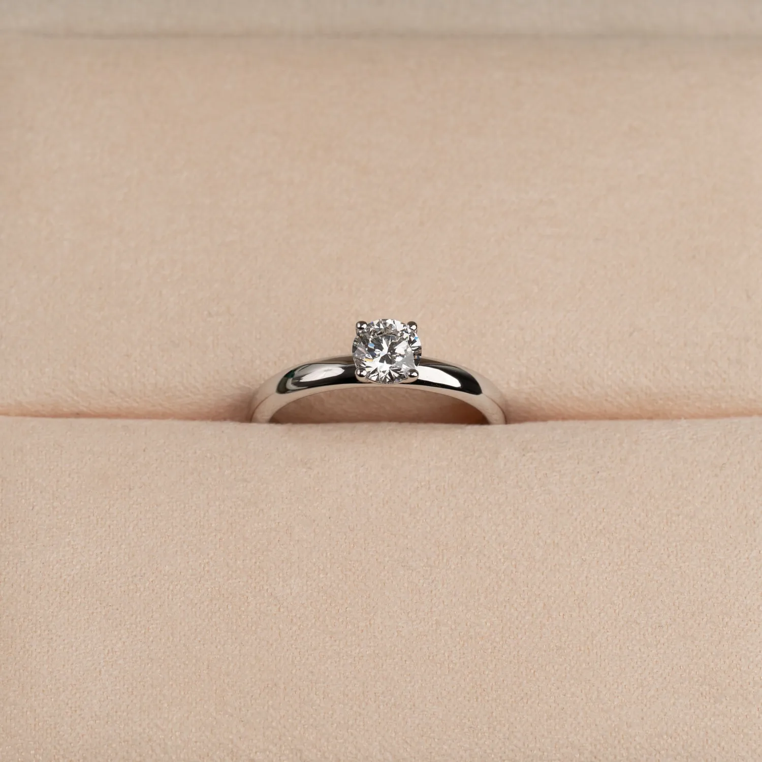 Sisi Copenhagen Simple Solitaire diamantring 0,5 ct hvidguld lab-diamant